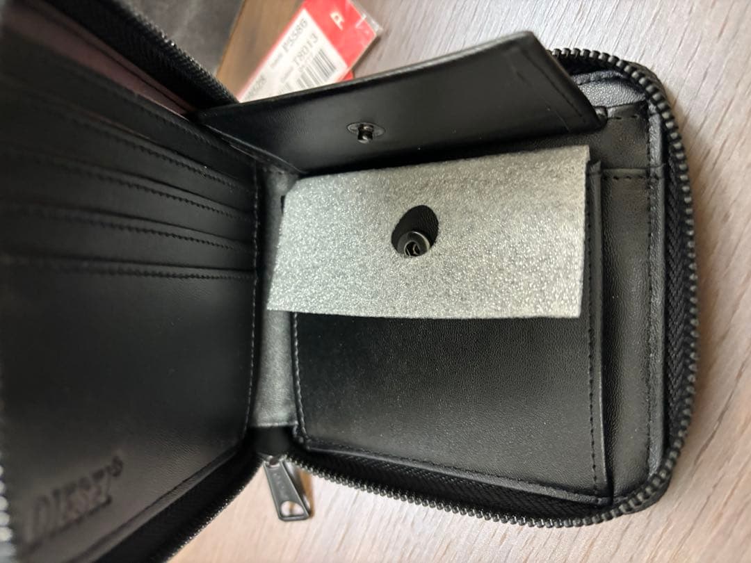 ディーゼル　財布