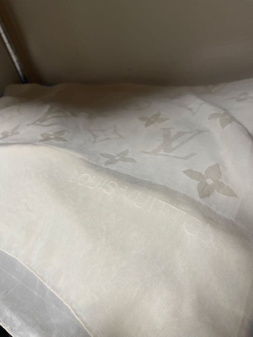 H*m様 ルイヴィトン　スカーフ　ストール　シルク