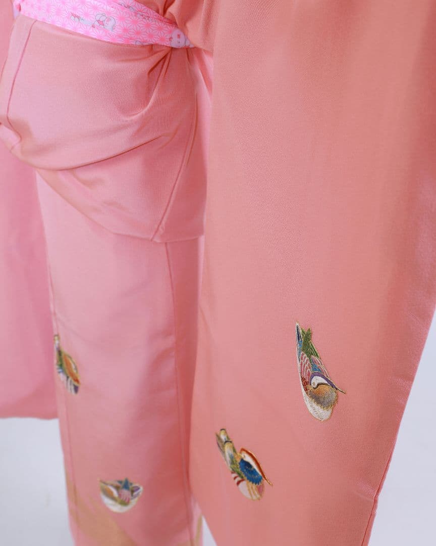 ◎新品正絹刺繍7歳着物◎7歳四つ身◎長襦袢付き