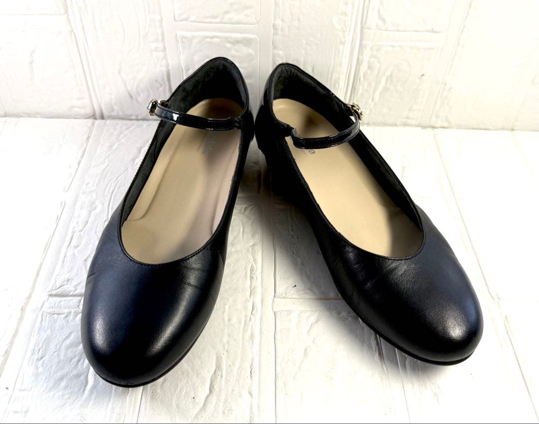 ペダラ レザーエナメルストラップパンプス サイズ23㎝