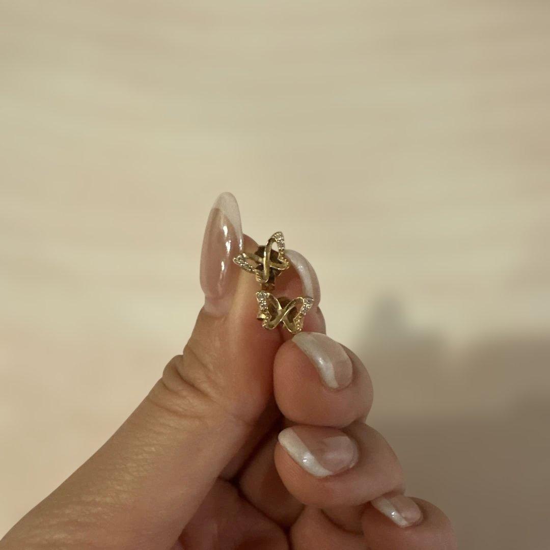 スタージュエリーの「INFINITE BUTTERFLY」ピアス（K18）