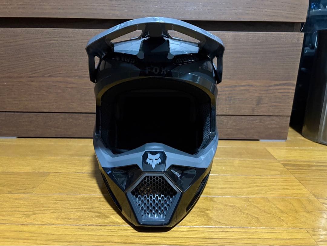 FOX V1 ニトロ　バイクヘルメット（Mサイズ）/ゴーグル　美品