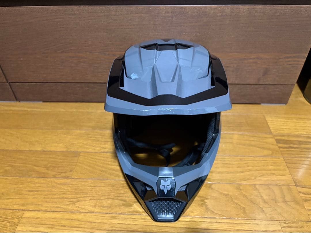 FOX V1 ニトロ　バイクヘルメット（Mサイズ）/ゴーグル　美品