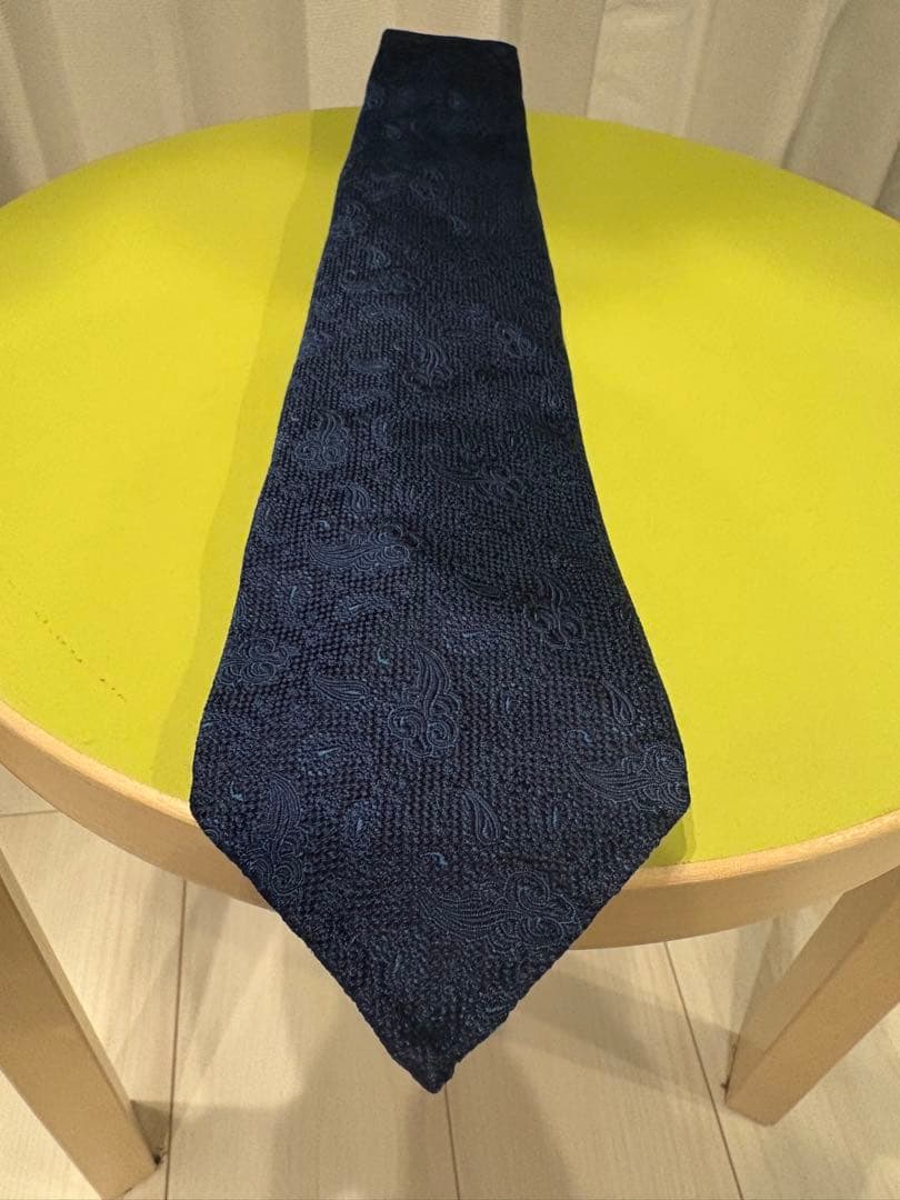 美品　タイユアタイ　ネクタイ