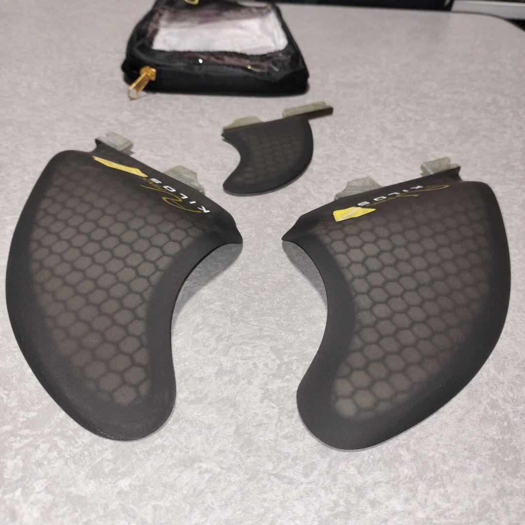 AU FINS KILOS ２＋１ FCS2 ツイン スタビ キール