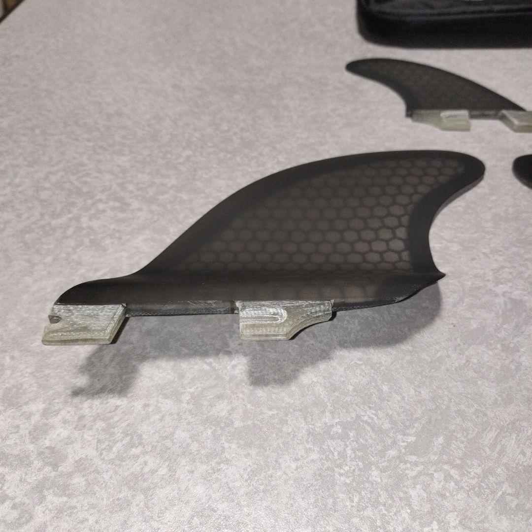 AU FINS KILOS ２＋１ FCS2 ツイン スタビ キール