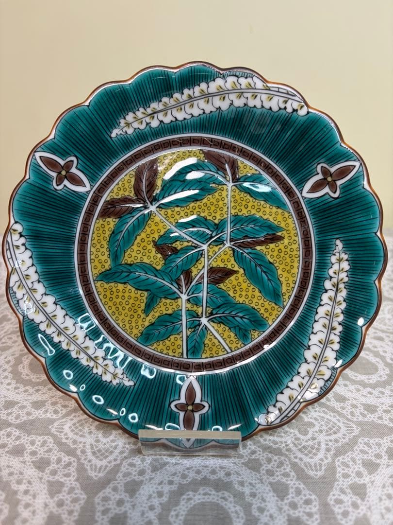 和風模様の陶磁器皿4枚セット