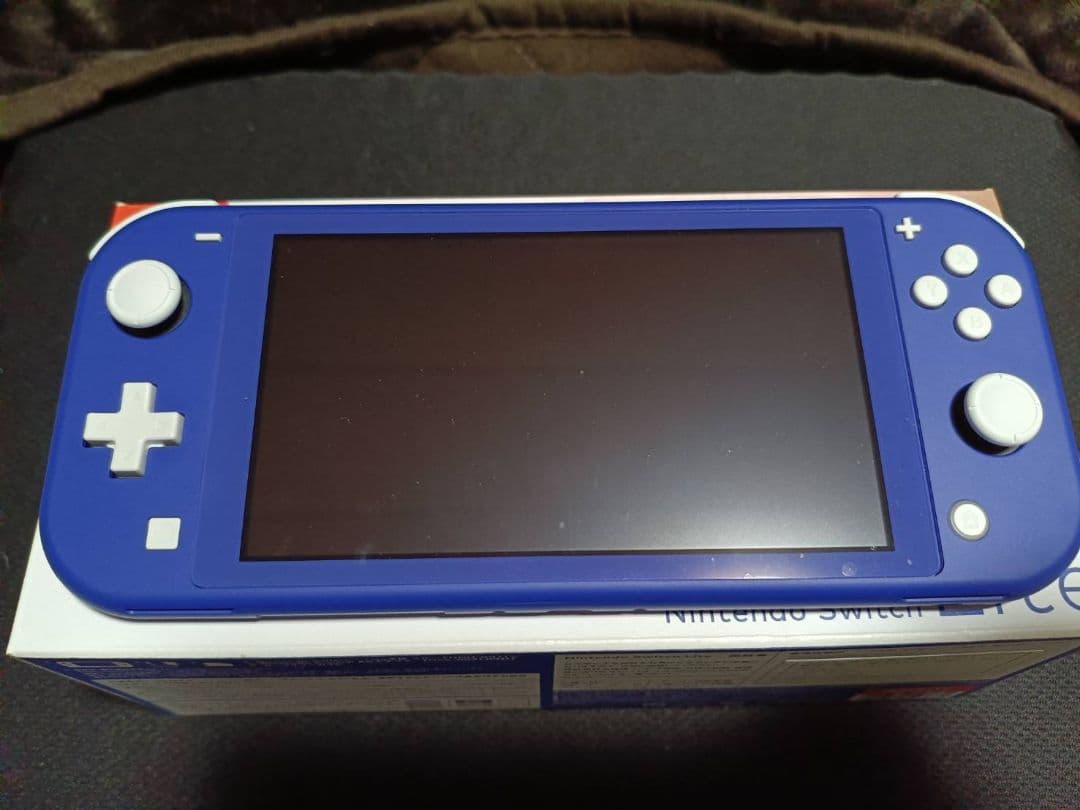 ニンテンドースイッチライト ブルー 中古美品