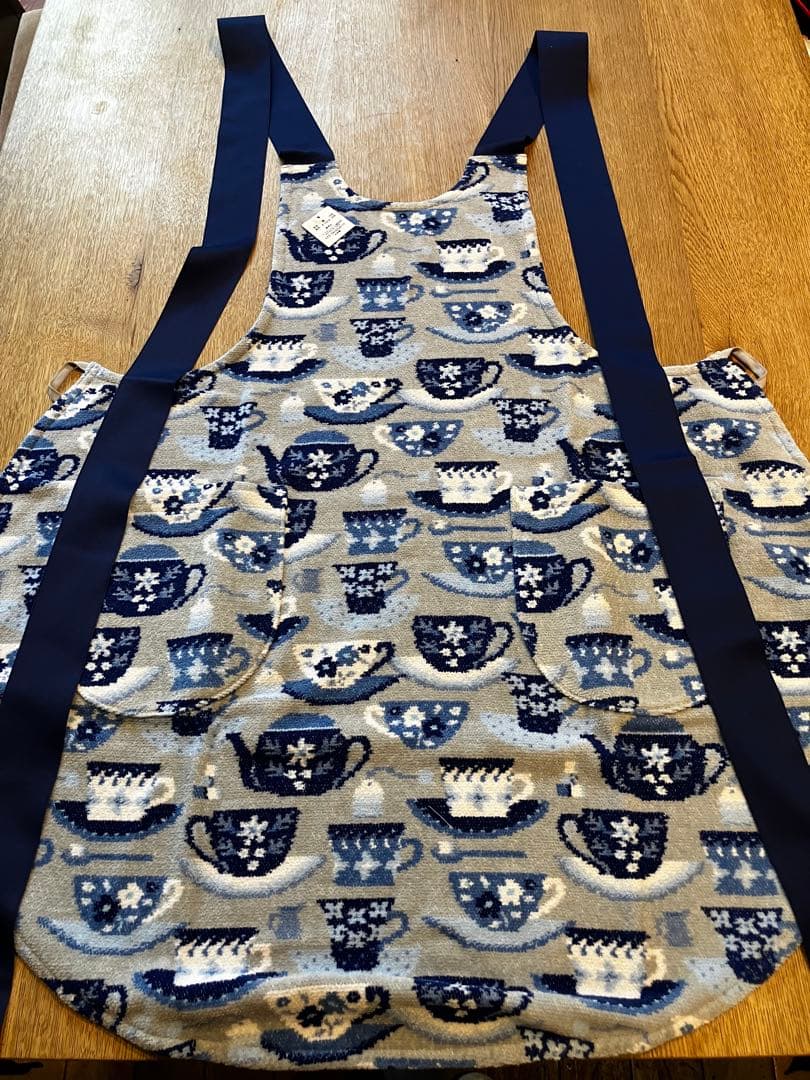 FEILER ティーカップデザインエプロン