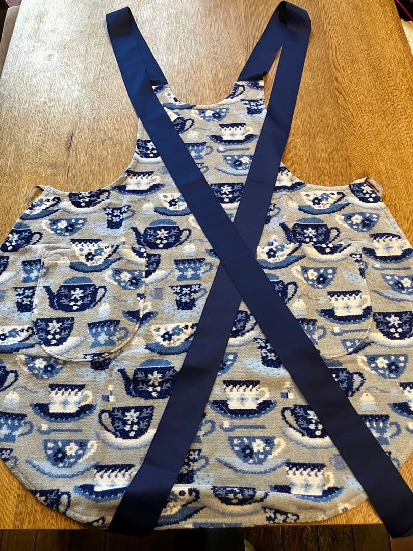 FEILER ティーカップデザインエプロン