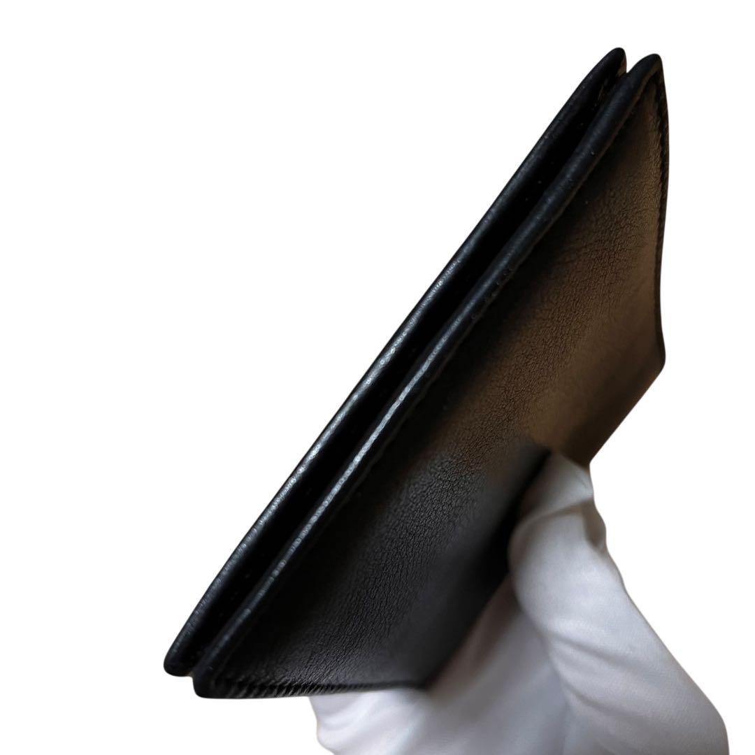 未使用✨バーバリー　ロゴ型押し　財布　二つ折り　ブラック　本革　ノバチェック