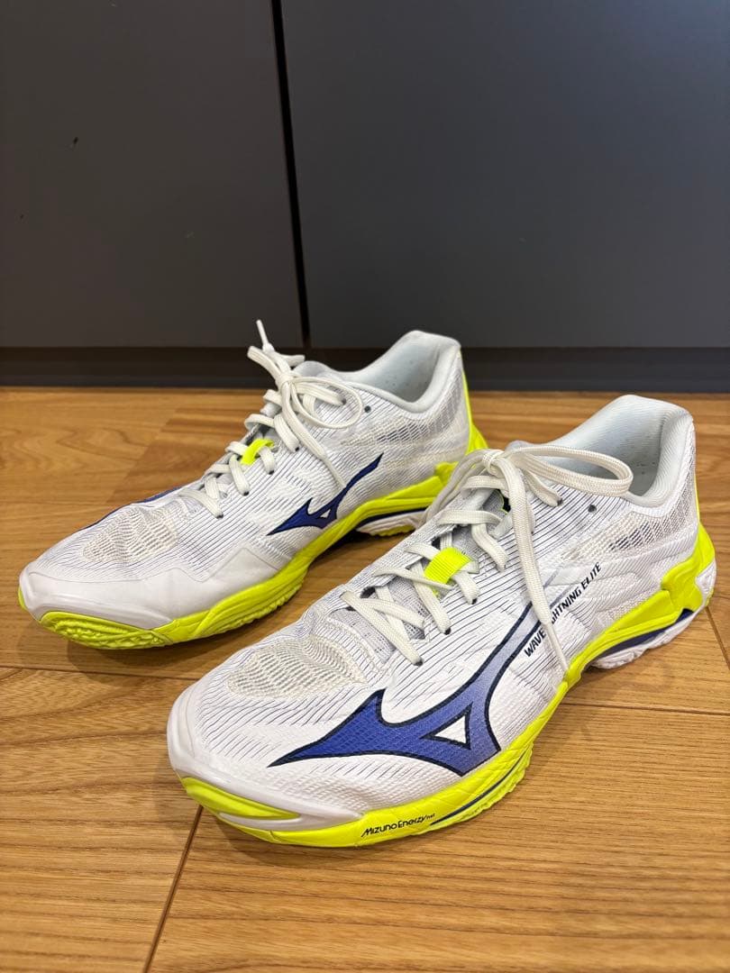 ミズノ ウエーブライトニング エリート　27cm バレーボールシューズ
