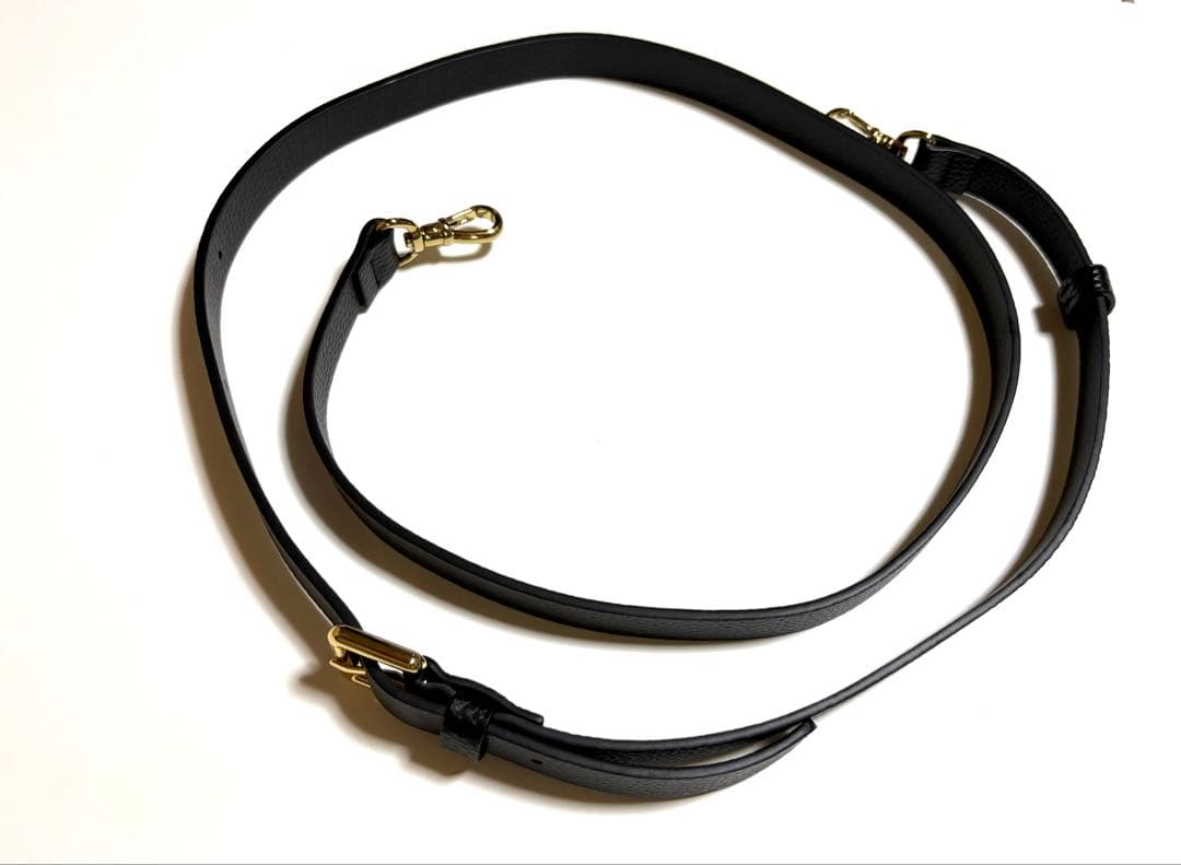 BANDOLIER バンドリヤー iPhone16ケース ストラップ付き