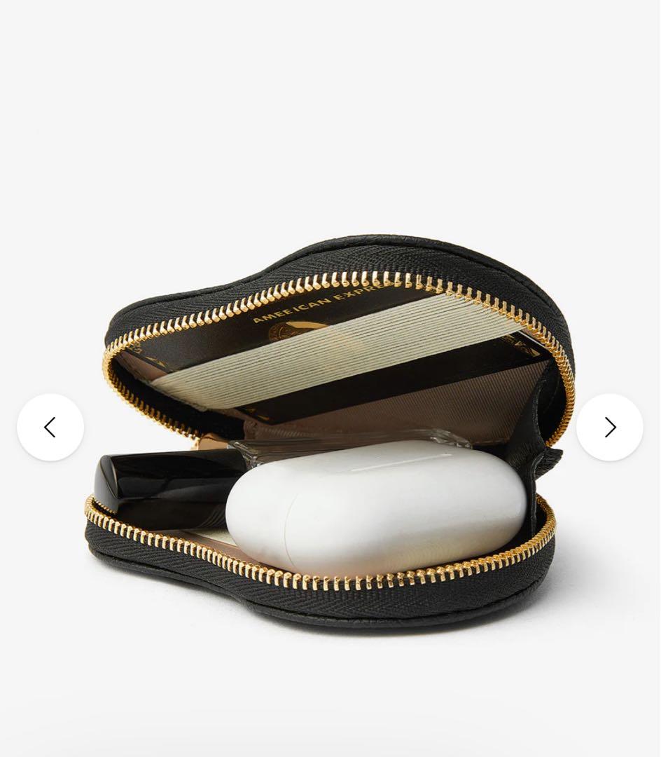 CUSTYPE iPhone 16proMax ケース　ブラック