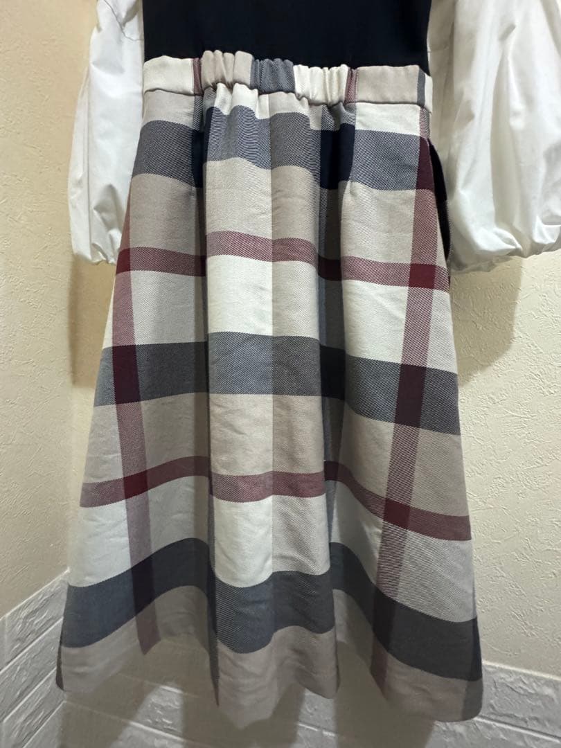 ブルーレーベルクレストブリッジ　ツイードニットドッキングドレス　ベージュ　36