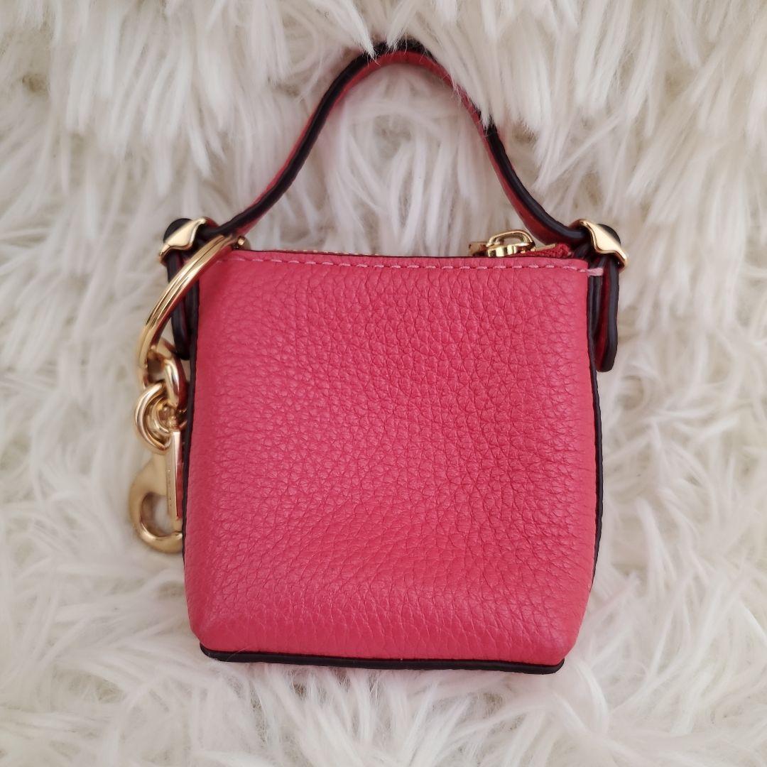 ⭐レア未使用級⭐COACH　ワンショルダー型　チャーム　キーホルダー　シボ革