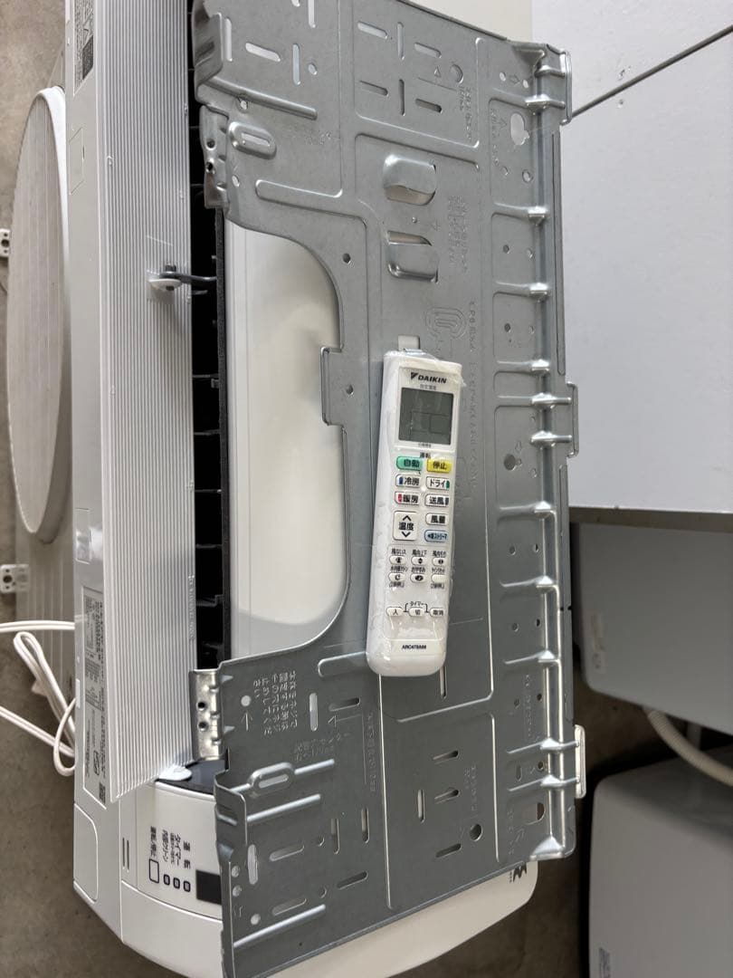 ★ダイキン　ルームエアコン　2021年製AJT22YNS-W