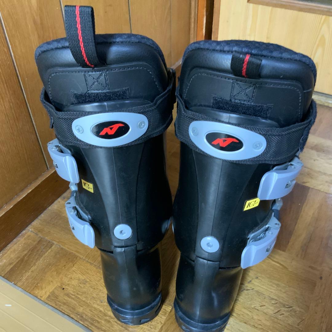 ノルデカスキーブーツ　ドーベルマン130