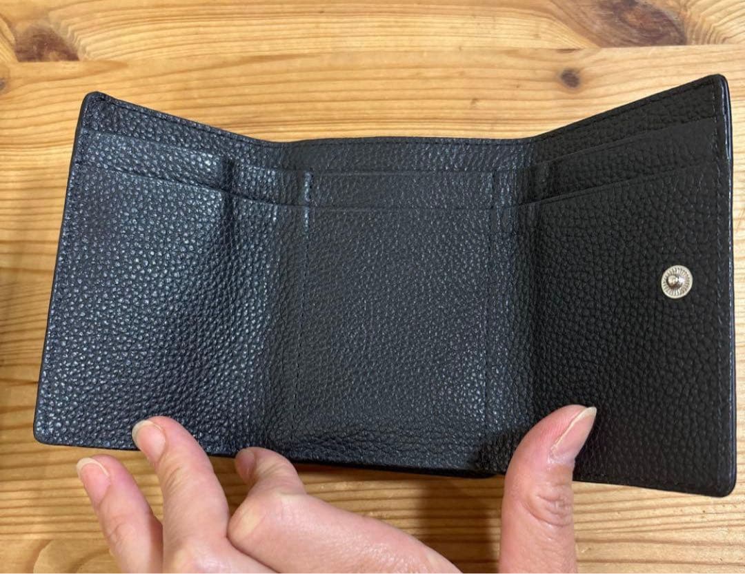 新品 本革 クロコダイルレザー 二つ折り財布 ブラック