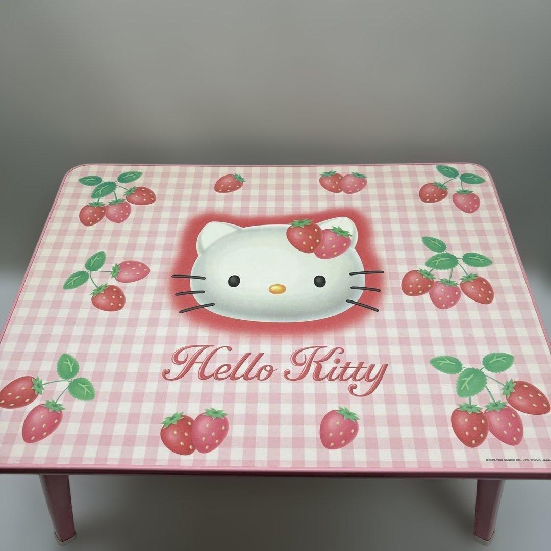 ハローキティレトロ 折り畳みテーブル 野いちご サンリオ 苺