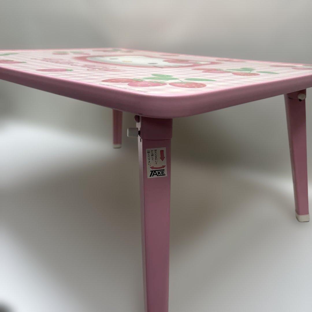 ハローキティレトロ 折り畳みテーブル 野いちご サンリオ 苺