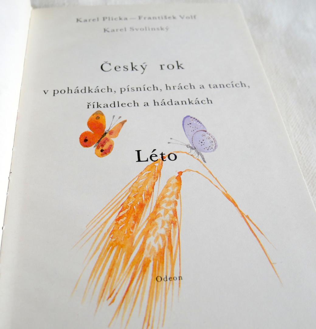 洋書：チェコの民話と詩歌の美しい古書 『Cesky rok』　4冊セット