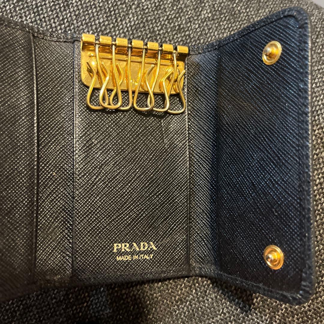 PRADA ブラック レザー キーケース リボン