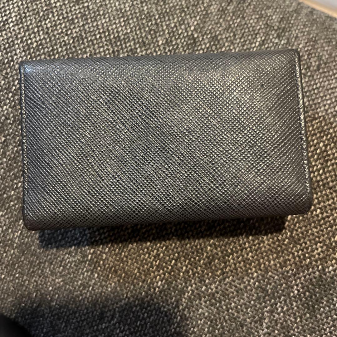 PRADA ブラック レザー キーケース リボン