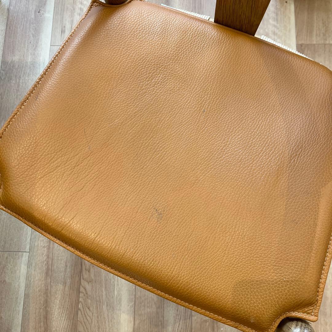 カールハンセンアンドサン　CH24 公式Yチェア専用レザークッション　4枚