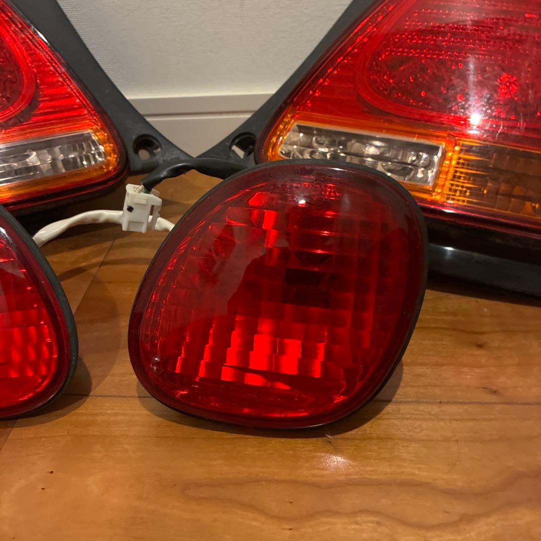 JZS161 アリスト☆後期純正テールレンズ