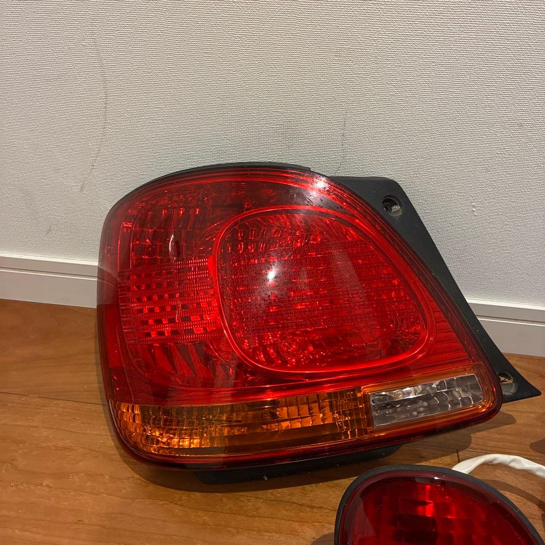 JZS161 アリスト☆後期純正テールレンズ