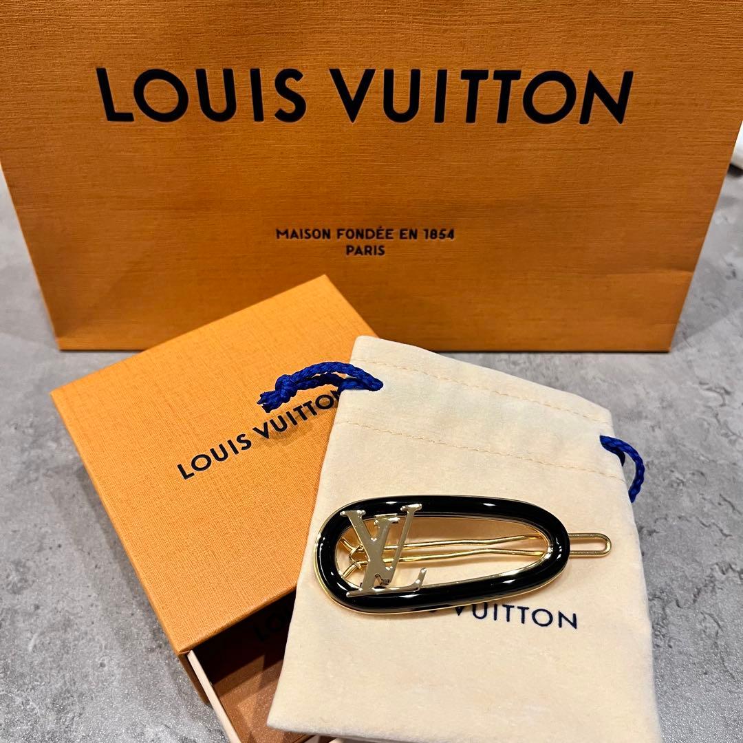 ルイヴィトン LOUIS VUITTON バレッタ LVチェーン