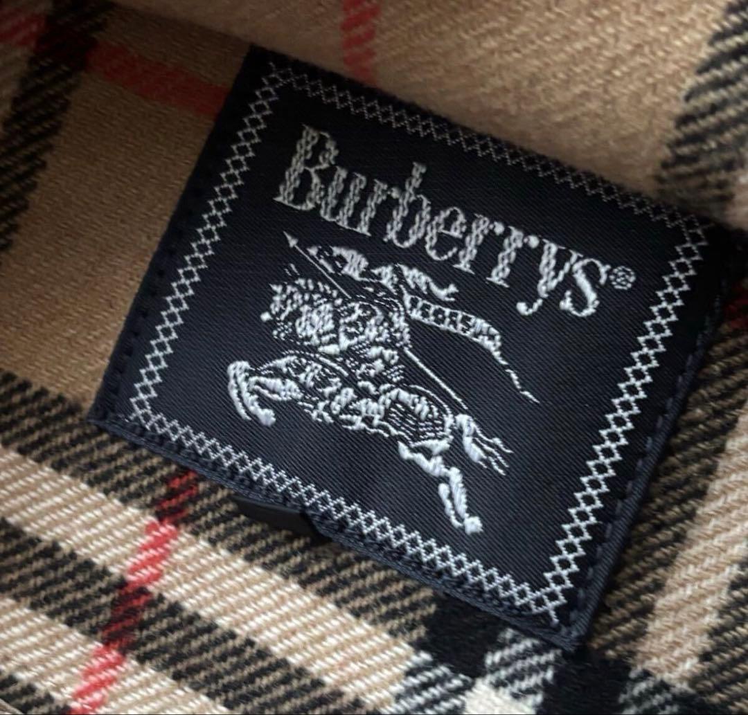 BURBERRY 金ボタン コート 赤