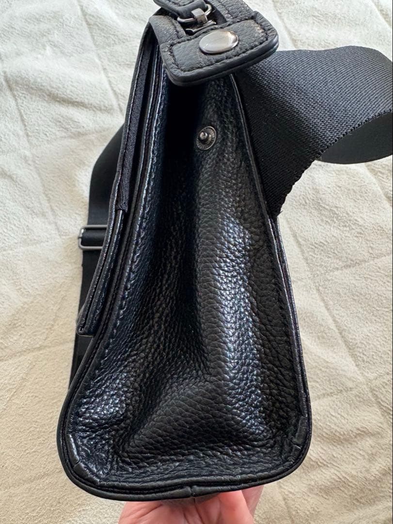 ear PAPILLONNER ワイドテープショルダーバッグ　ブラック