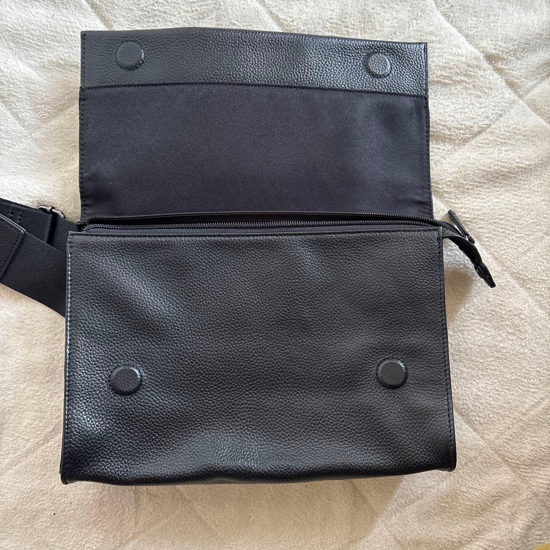 ear PAPILLONNER ワイドテープショルダーバッグ　ブラック