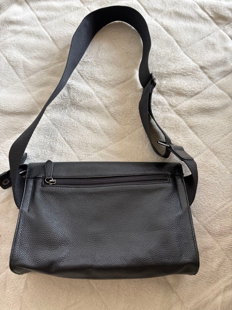 ear PAPILLONNER ワイドテープショルダーバッグ　ブラック