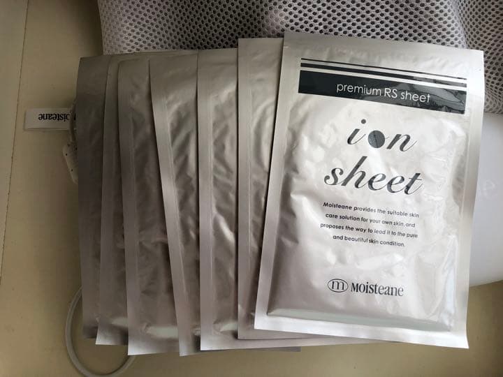 美品！モイスティーヌ美顔器＆新スキンマスク黒他ご確認ください