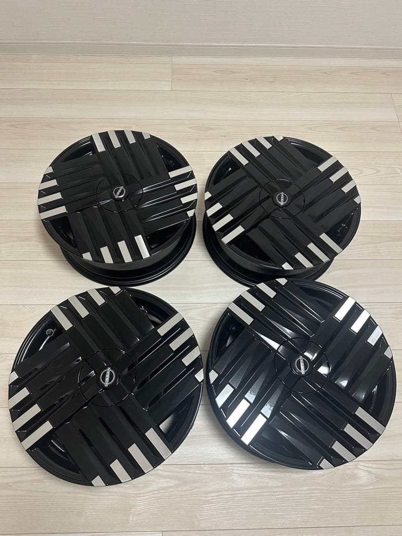 日産　オーラ　AURA 純正ホイール