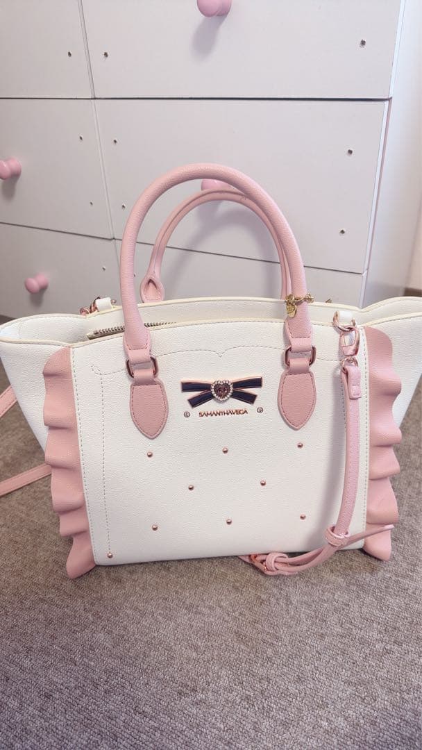 Samantha Vega フラッター 近鉄パッセ限定