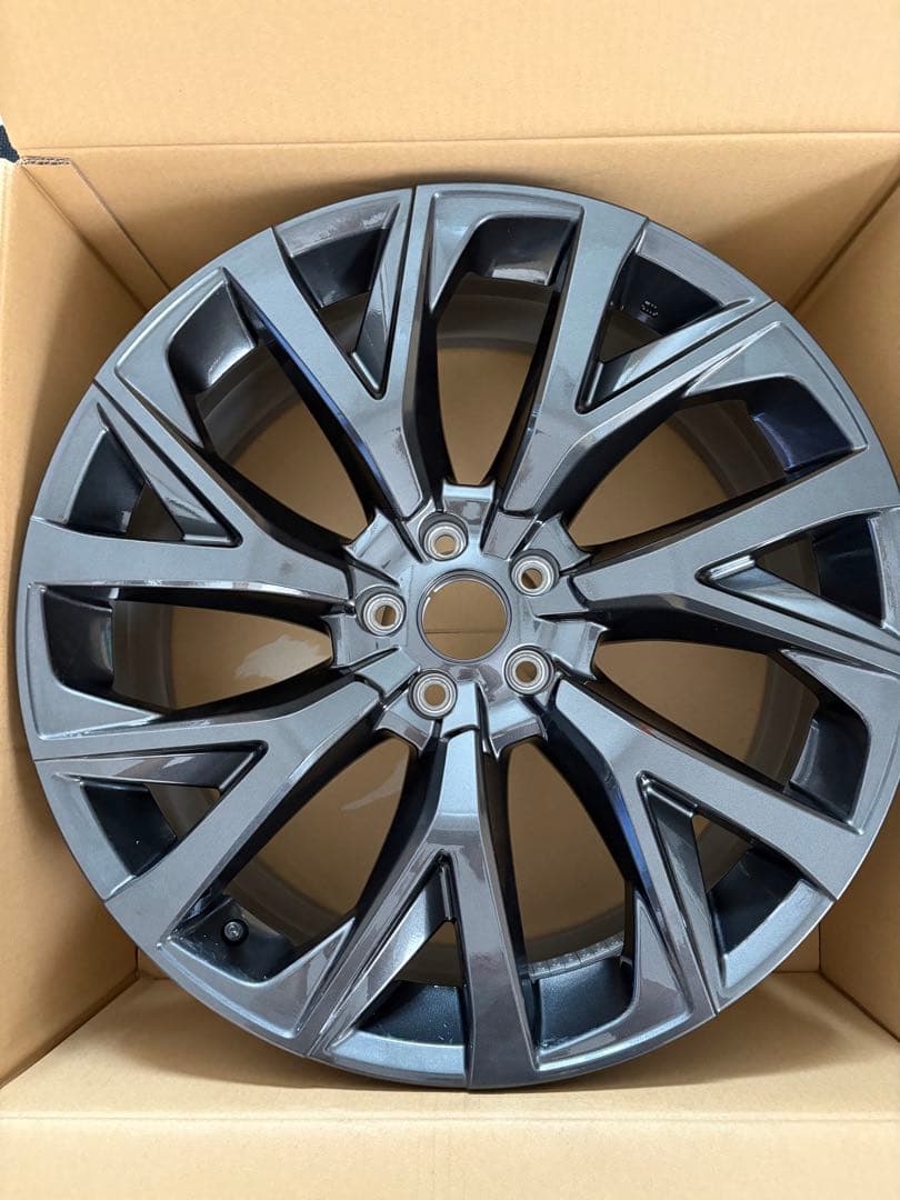 トヨタ　クラウンエステート　ホイール4本　新車納車前外し　21インチ