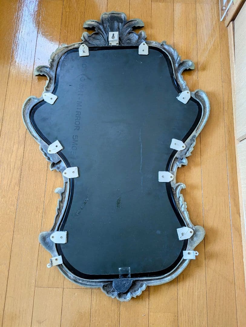 アンティーク　ゴールド壁掛けミラー