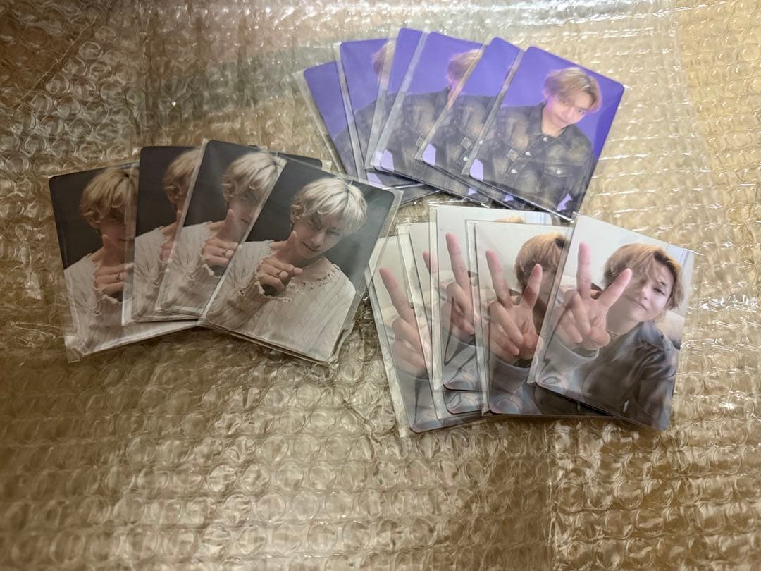 【新品未開封】BTS LAYOVER 3種 18点 トレカ15枚付き 変更点あり