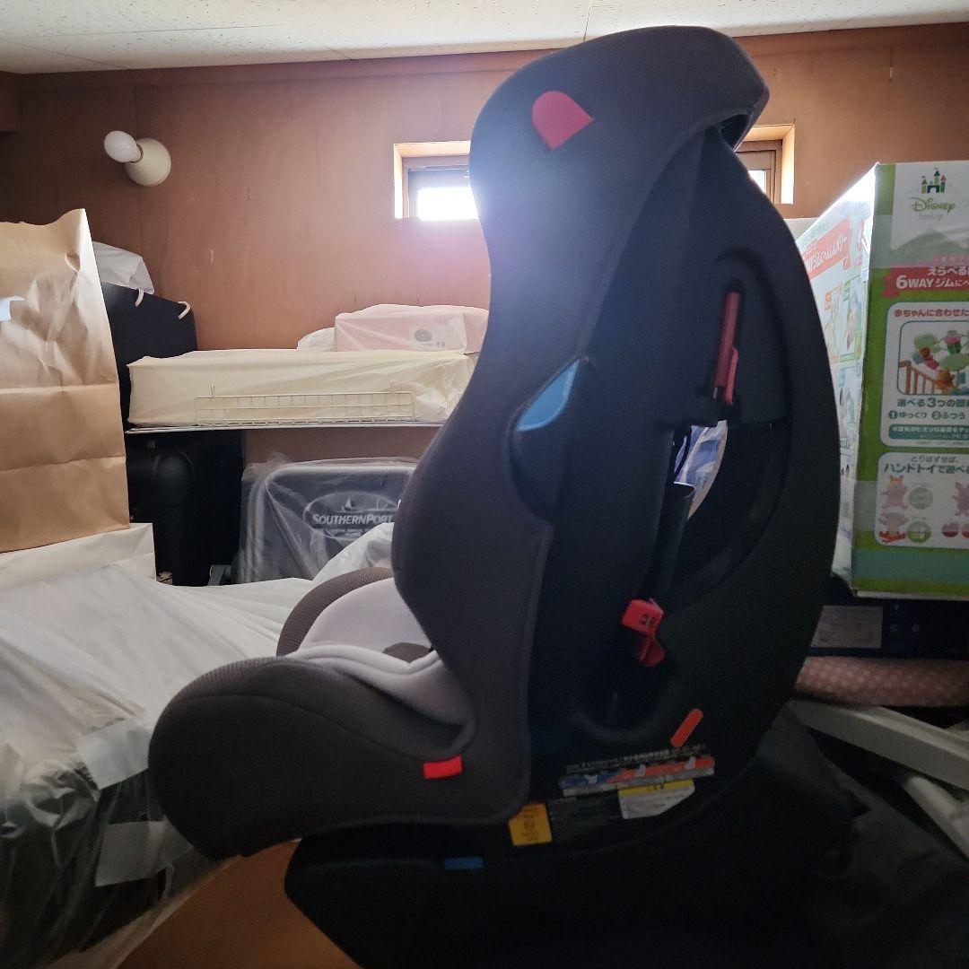 Combi 車用チャイルドシート ISOFIX グレー