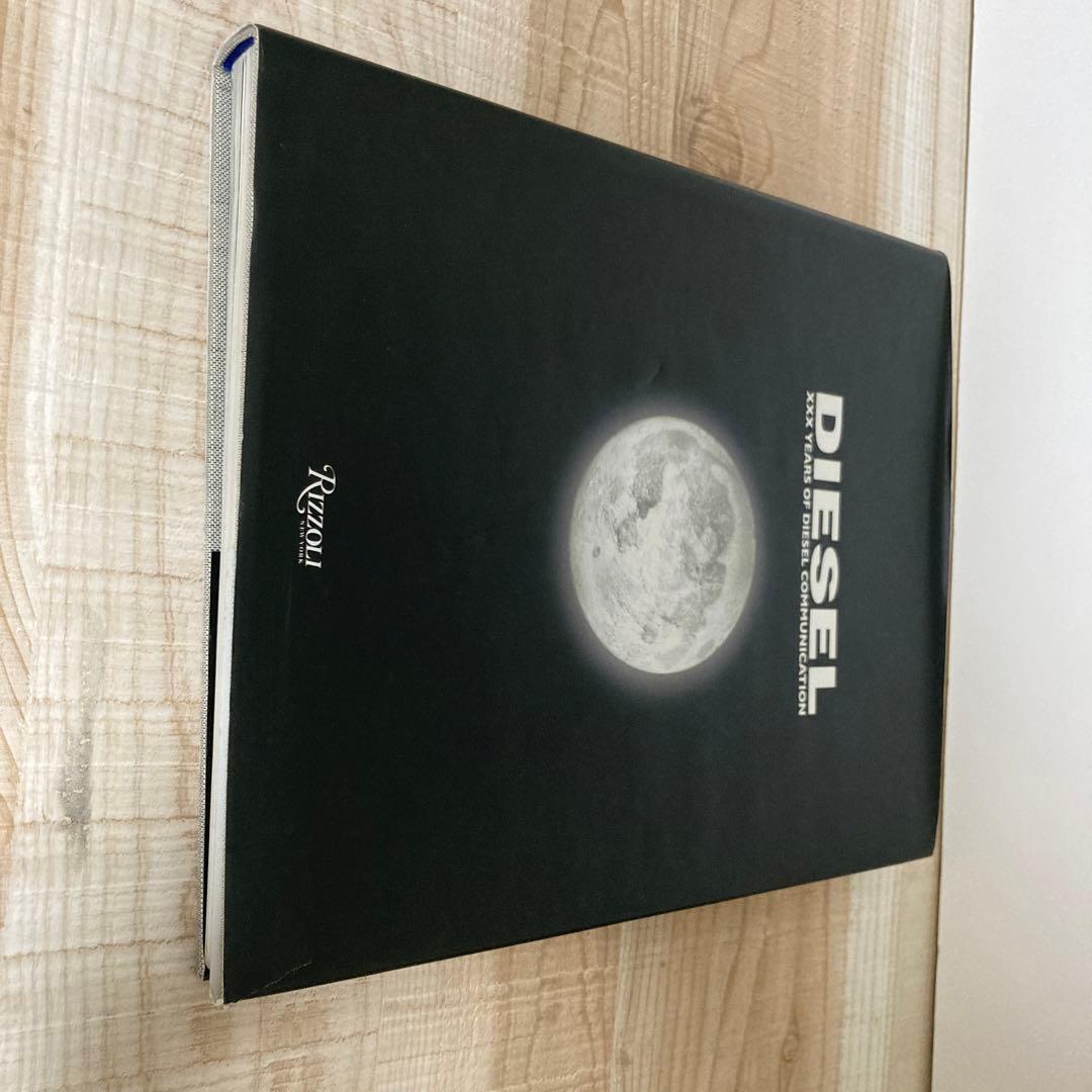 アート・デザイン・音楽 Diesel: XXX Years of Diesel Communicatio