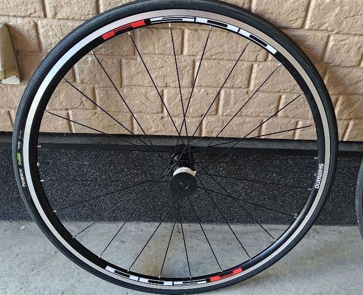 SHIMANO WH-R501A エアロスポーク 前後セット タイヤ チューブ付