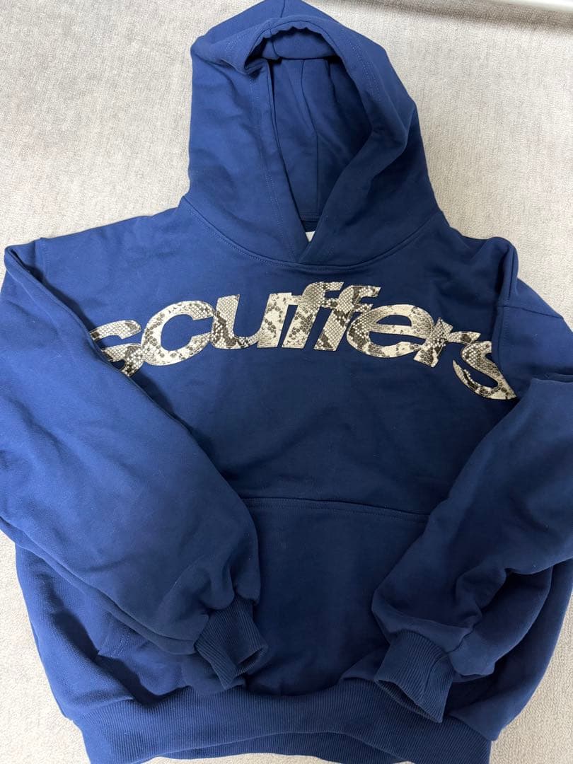 トップス Scuffers hoodie
