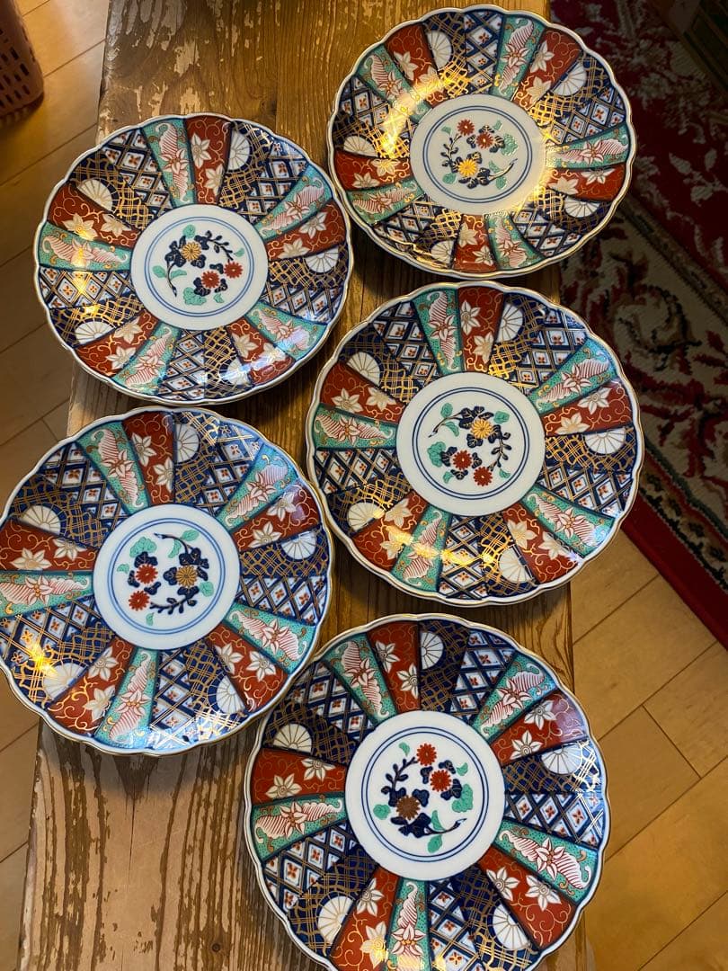 有田焼 葵窯　古伊万里様式 金彩菊紋 中皿5枚