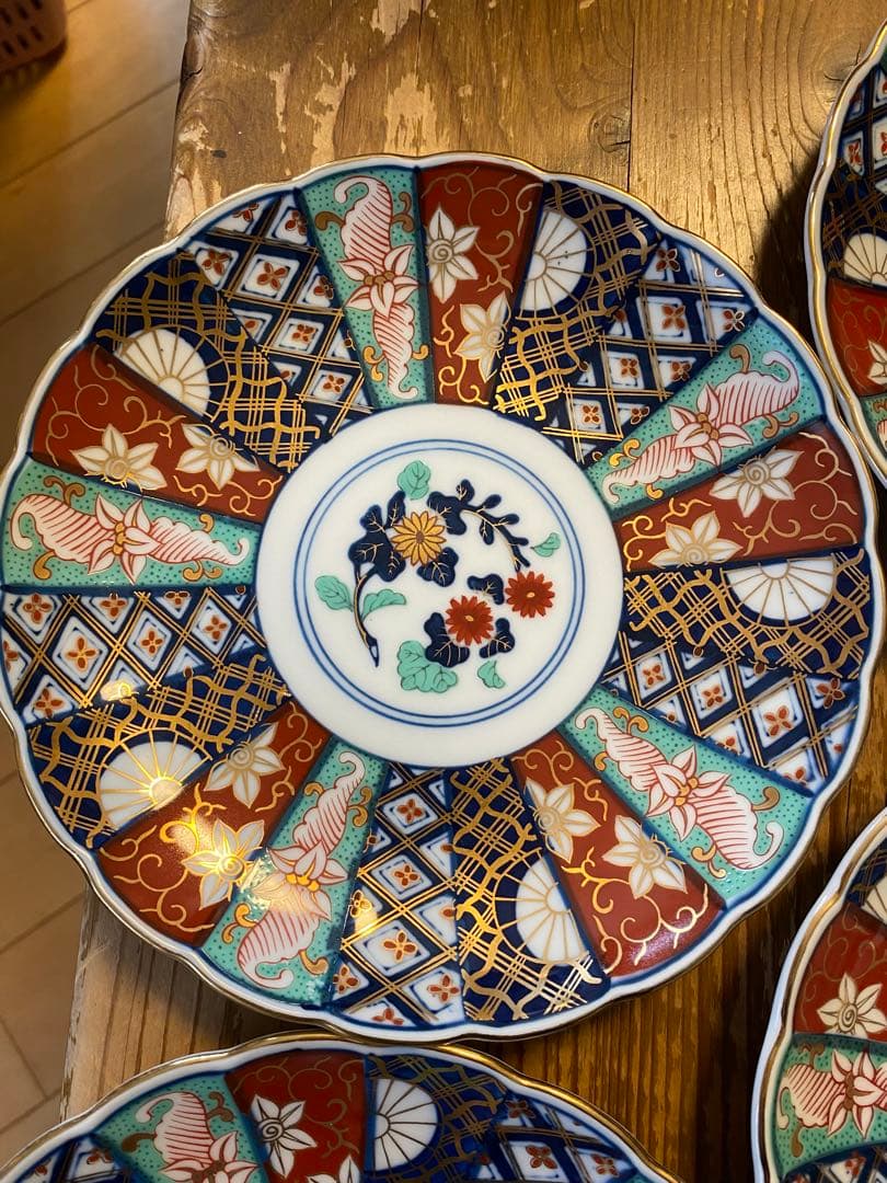 有田焼 葵窯　古伊万里様式 金彩菊紋 中皿5枚