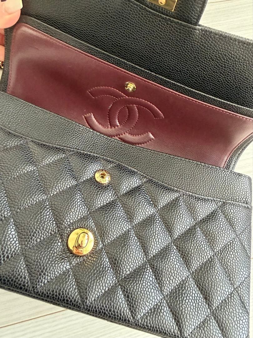 CHANEL ノベルティ　ブラックレザー マトラッセ　ショルダーバッグ　25㎝