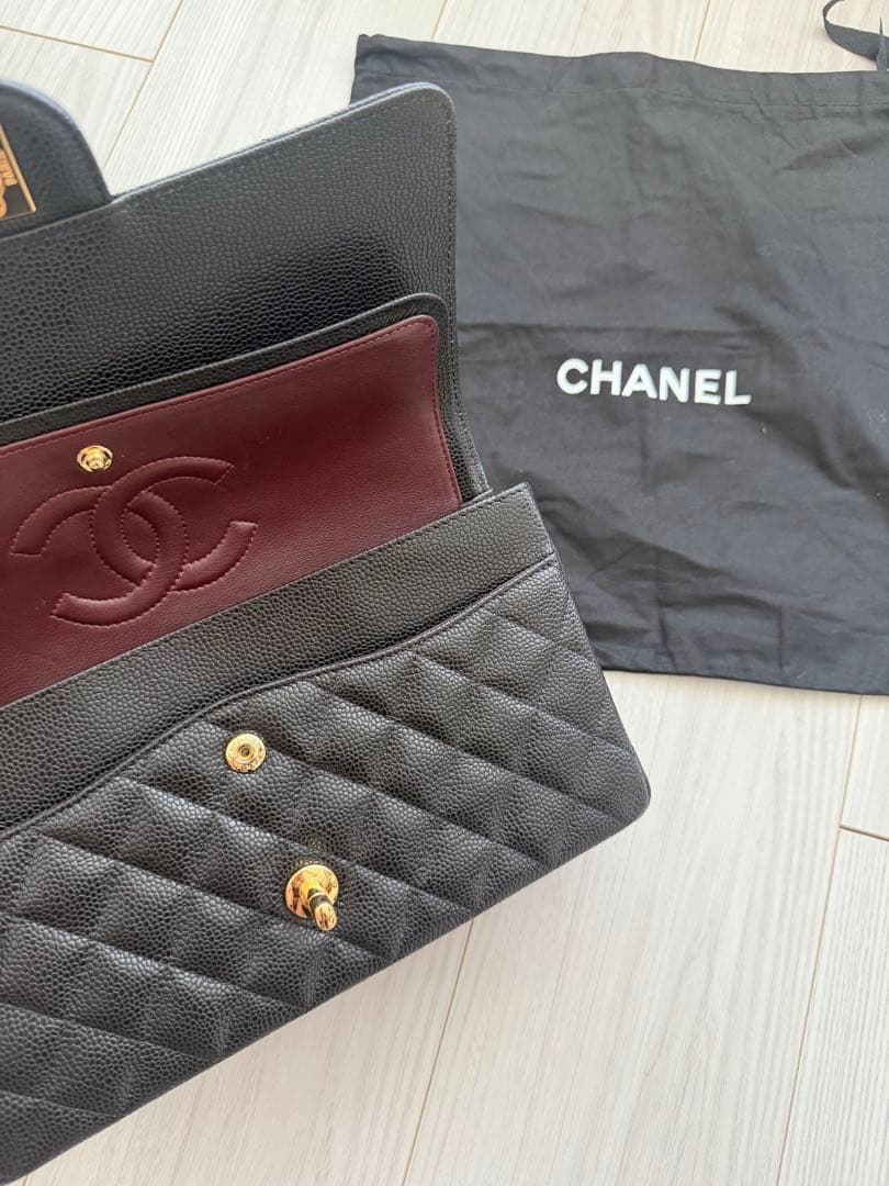 CHANEL ノベルティ　ブラックレザー マトラッセ　ショルダーバッグ　25㎝